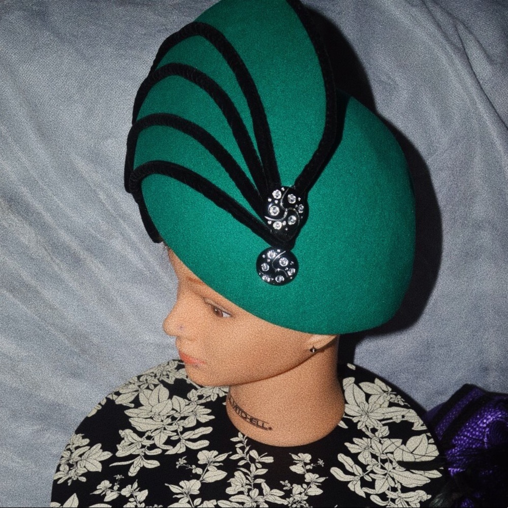 Green cocktail hat